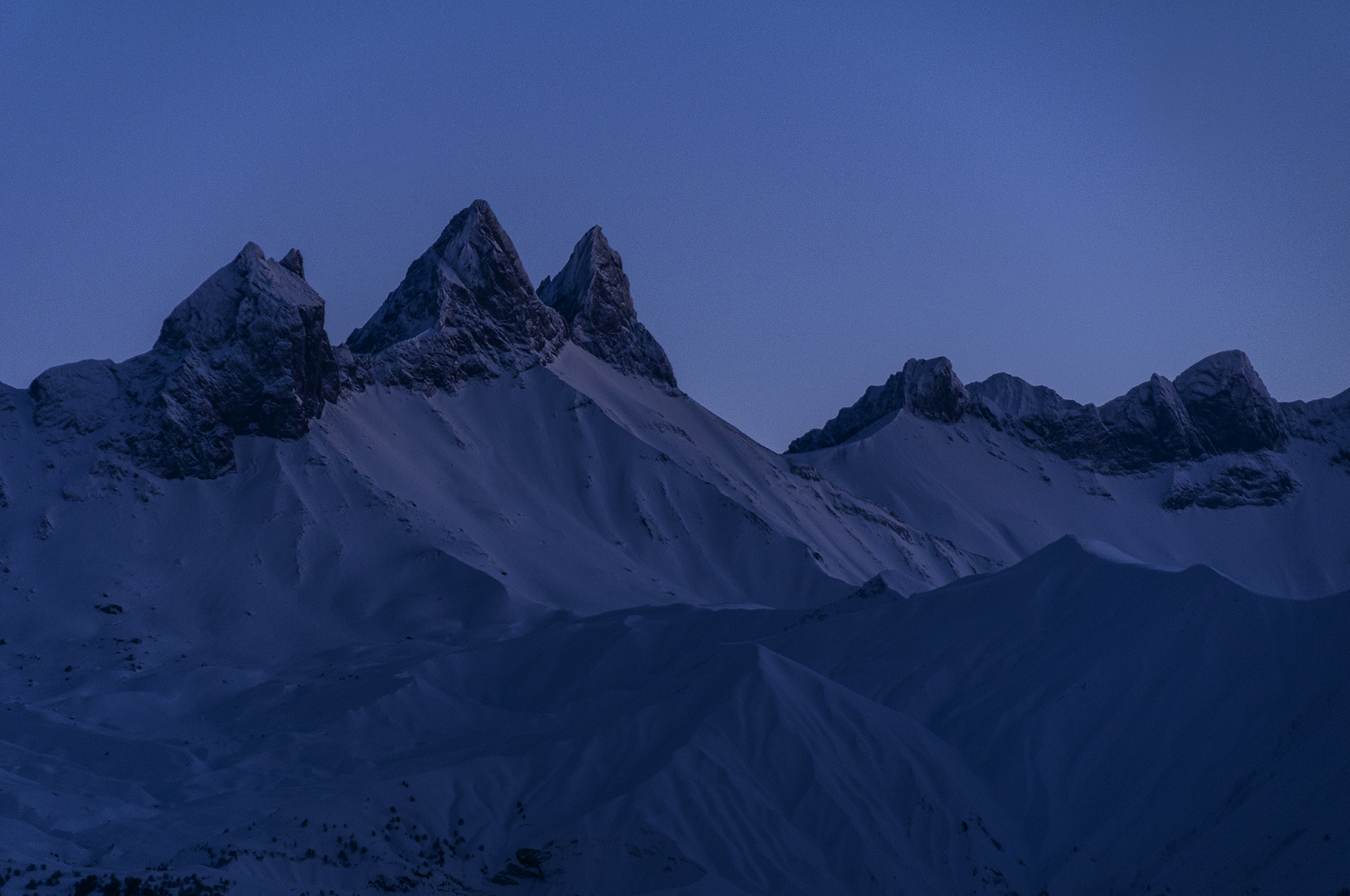 Bertrand Lacorre-Ranza - Les Aiguilles d'Arves en nuisette